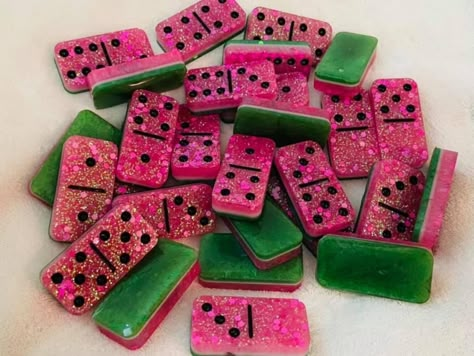 Dominos Resin Ideas, Diy Resin Dominoes, Resin Dominos Ideas, Epoxy Resin Dominos Ideas, Epoxy Dominos Ideas, Domino Resin Ideas, Domino Design Ideas, Resin Dominoes Ideas, Epoxy Dominos