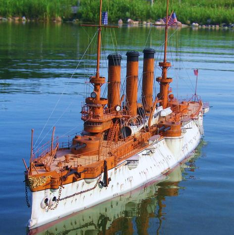 Troop Transport, Uss Iowa, Model Warships, Scale Model Ships, Toy Boats, Model Ship Building, Wooden Ship Models, Ship Building, Naval History