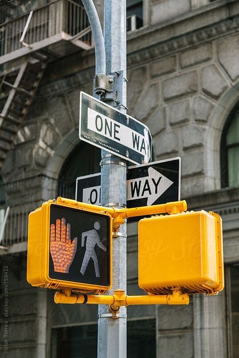 Traffic Sign Aesthetic, Street Signs Photography, Sign Photography, City Sign, Traffic Signal, Ny City, Traffic Light, Urban Life, City Photography