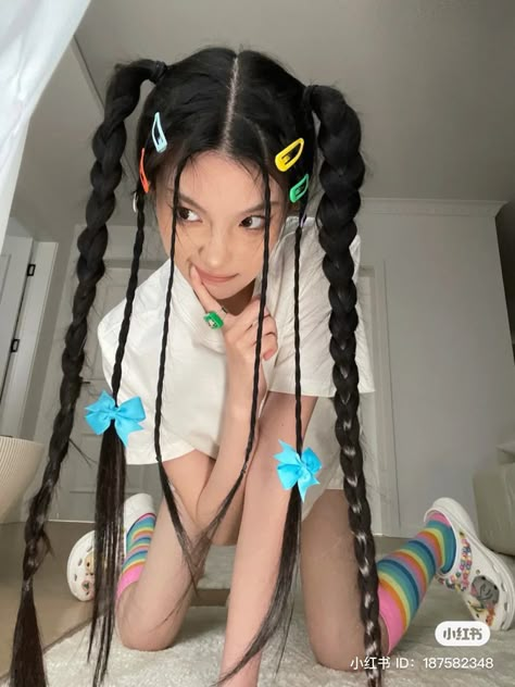 #ulzzang #ulzzangaestheic #tiktok #trending #chinese #makeup Braided Hairstyles Asian, Ulzzang Body, Girls Back To School Hairstyles, Tied Up Hairstyles, Two Ponytail Hairstyles, Chinese Makeup, Y2k Hairstyles, Kpop Hair, Blonde Braids