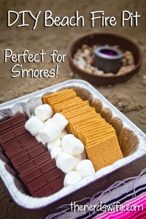 Banana Smores, Smores Bites, Beach Fire Pit, Backyard Bbq Party, Beach Fire, Bonfire Party, Diy Beach, Food Summer, Lake Food Ideas Summer