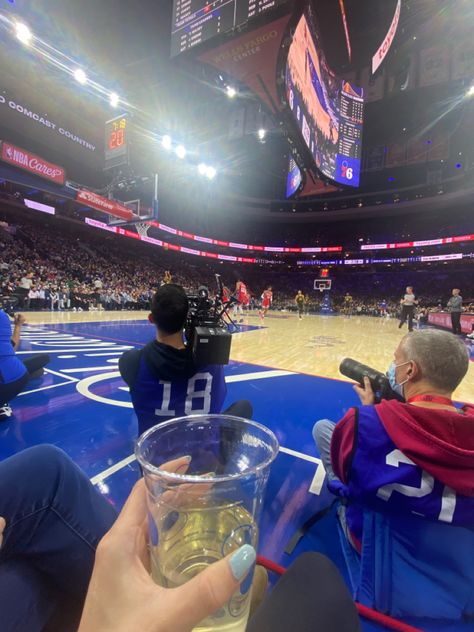 #philadelphia #philly #76 #basketball #courtside #sixers Nba Courtside Aesthetic, Courtside Basketball Aesthetic, Basketball Game Courtside, Courtside Aesthetic, Basketball Courtside, Courtside Basketball, Court Side Basketball Game, Nba Courtside, Rihanna Courtside Basketball Games