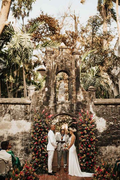 A Disco Wedding in Colombia With Afro-Colombian Touches Cartagena Colombia Wedding, Colombian Wedding Traditions, Tropical Disco Wedding, Afro Colombian, Colombian Wedding, Tropical Disco, Colombia Wedding, Vow Examples, Cartagena Wedding