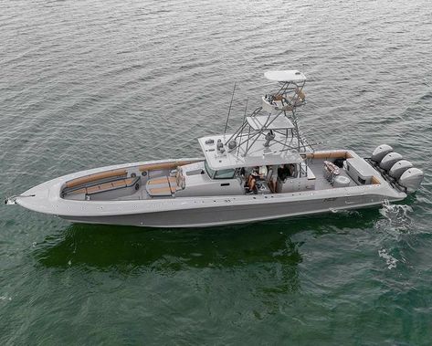 Offshore Fishing Boats, Center Console Fishing Boats, Fishing Yachts, Offshore Boats, Sport Fishing Boats, Cruiser Boat, Center Console Boats, Deck Boat, Fast Boats