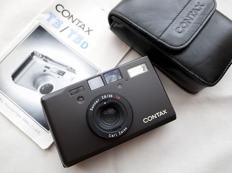 Contax T3 by Japancamerahunter, via Flickr Contax T3, Digital Camera For Beginners, Nice Camera, Umbrella Photography, Best Digital Camera, Photo Gear, Rangefinder Camera, Leica Camera, Photo Equipment