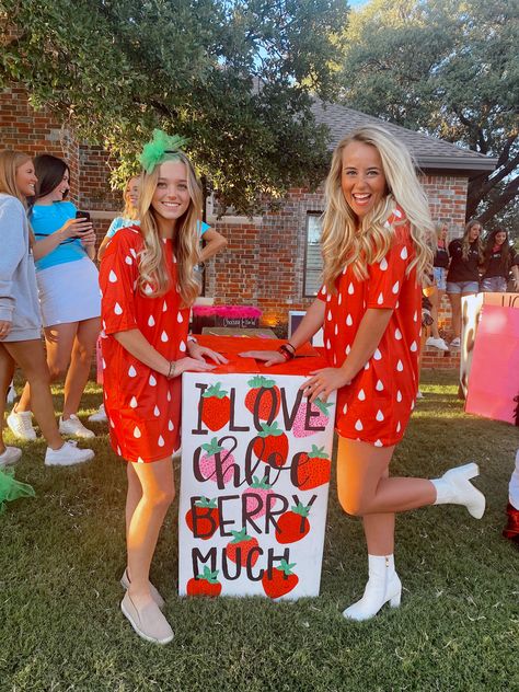 strawberry, sorority, big and little, big little reveal, berries Sorority Reveal Ideas, Sorority Sister Reveal Ideas, Big Sister Reveal Ideas Sorority, Berry Big Little Reveal, Big Sister Reveal Ideas Cheer, Big And Little Posters Ideas, Cherry Big Little Reveal, Strawberry Sorority Theme, Flower Big Little Reveal