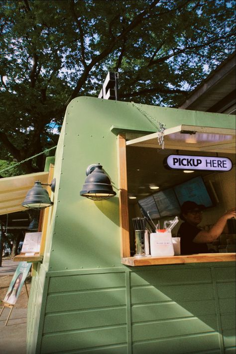 Coffee everyday Food Cart Aesthetic, Coffee Trailer Design, Coffee Cart Aesthetic, Coffee Van Ideas Mobile Cafe, Food Truck Aesthetic, Foodtruck Design, Deja Brew, Coffee Food Truck, Trailer Design