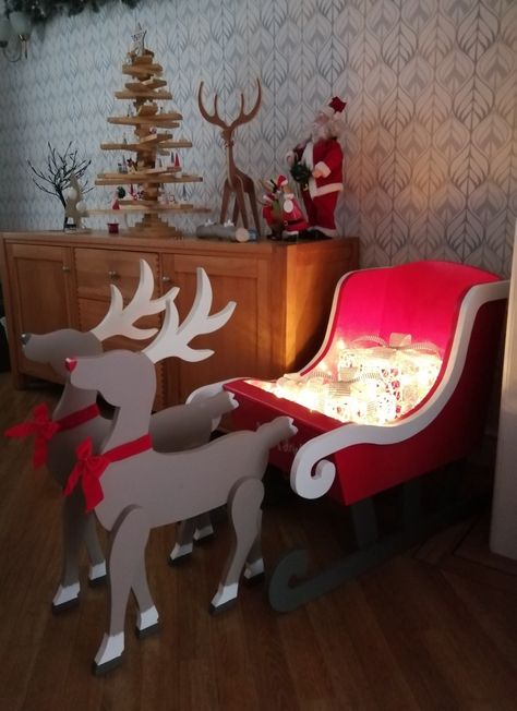 Diy Santa Sleigh And Reindeer, Santa’s Sleigh, Santa Sleigh Diy, Cardboard Sleigh, Santa Sleigh Decoration, Sleigh Christmas Decor, Santa's Sleigh, Candy Land Christmas Decorations Outdoor, Candy Land Christmas Tree