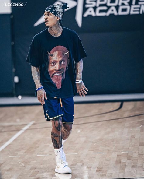 Jordan Clarkson Outfit, Booker Nba, Basketball Streetwear, Nba Drip, Jordan Clarkson, Nba All Star, Star Shorts, Nba Outfit, Nba Fashion