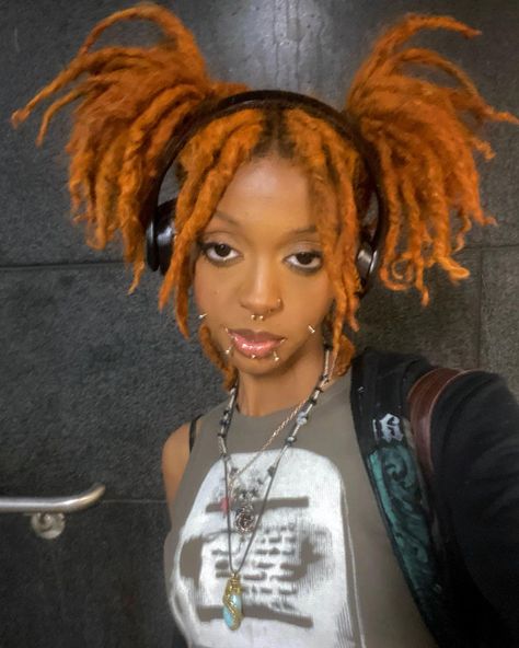 Retwist Locs Style, Rainbow Hair Color Ideas, Dreads Hairstyles, Short Dreads, Cute Dreads, Rainbow Hair Color, Short Locs Hairstyles, Humble Yourself, Dreadlock Styles