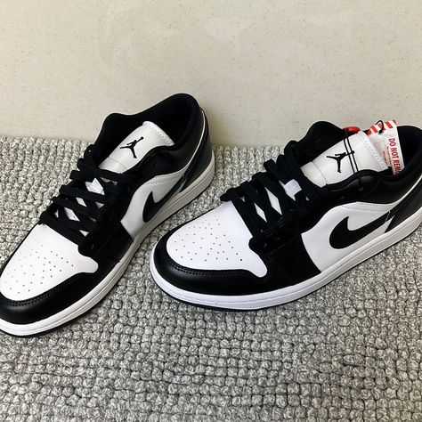 Jordan 1 Low Black And White, Black And White Jordan 1 Outfit Women, Nike Jordan Air 1 Low, Air Jordans Low, Air Jordan 1 Black And White, Air Jordan 1 Low Outfit, Nike Jordan Air 1, Nike Air Jordan Low, Air Jordan 1 Low Black