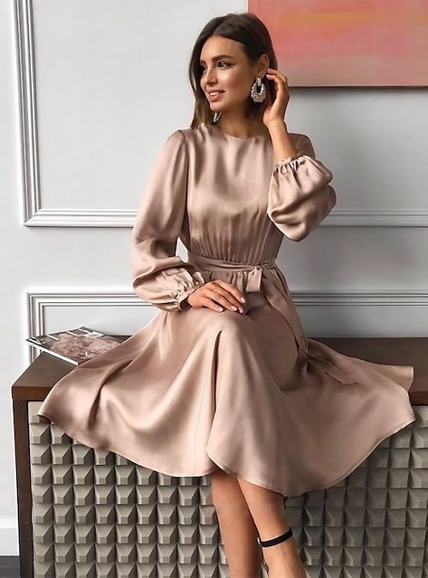 Midi Dress Green, Cora Reilly, Party Dresses Online, Dress Satin, Khaki Dress, Satin Midi Dress, Green Midi Dress, Pink Midi Dress, Elegant Party