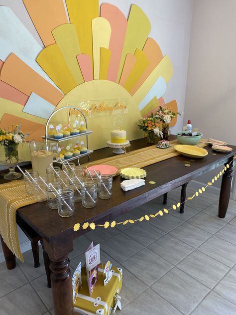 Here Comes The Son Desert Table, Your Are My Sunshine Party 1st Birthdays, Diy You Are My Sunshine Decorations, Sunshine Backdrop Party Ideas, 365 Days Of Sunshine Birthday, You Are Our Sunshine Birthday, Sun Party Centerpiece, Sun Themed Birthday Party Centerpieces, You Are My Sunshine Decorations