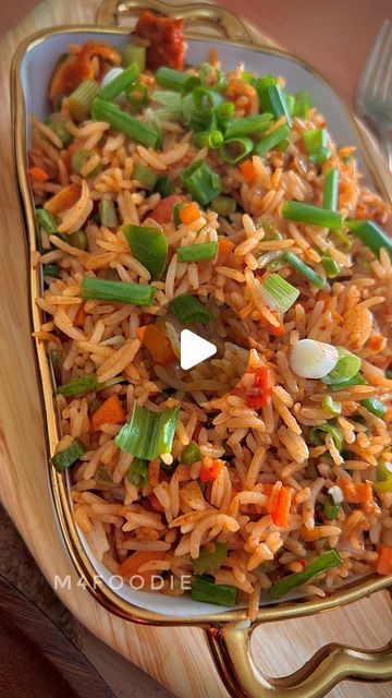 sreelakshmi Shahin on Instagram: "Chinese Schezwan Fried Rice 🍃✨ first prepare Shezwan sauce …. Stay tuned for schezwan fried rice recipe  Ingredients   Kashmiri chilly_10 Red chilli-5  Hot water-2 cup Tomato Sauce-1tbspn Soya sauce-2tsp Vinegar-2tsp Sugar-1tbspn Salt-1 tsp  #friedrice #tawafish #fishfry #seafood #dubai #uae #dubaifoodie #dubaifoodblogger #uaefoodbloggers  #uaefoodie #uae🇦🇪 #mydubai #dubaiinfluencer #m4foodie #karama #qusais #trending #dubaifoodbloggers #abudhabi #sharjah #ajman #recipe #recipereels  #reels #contentcreator   No Repost ❌❌❌" How To Prepare Fried Rice, Soya Rice Recipe, Schezwan Fried Rice, Soya Sauce, Fried Rice Recipe, Recipe Ingredients, Red Chilli, Veg Recipes, Rice Recipe