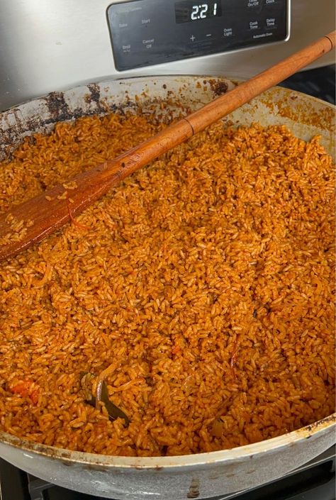 Jollof rice for 20 people with accurate measurements | Jollof rice for 20 people with accurate measurements | By Joyful Cook Jollof Recipe, Gambian Food, Seasoning Chicken, Nigeria Food, African Recipes Nigerian Food, Nigerian Recipes, Africa Food, Jollof Rice, Soul Food Dinner