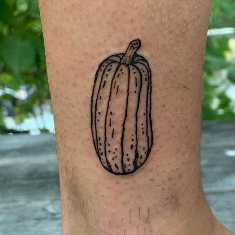 Squash Tattoo, Squash Flower Tattoo, Paleo Delicata Squash Recipe, Whole30 Delicata Squash, Squash Delicata, Honey Boat Delicata Squash, Delicata Squash, Tattoo Studio, Fish Tattoos