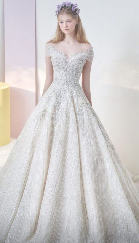 Korean Wedding Dress Gowns, Stunning Dresses Gowns, Bridle Dress, Korean Wedding Dress, Night Gown Dress, Fairytale Gown, Bride Dress Simple, Discount Wedding Dresses, Cape Wedding Dress