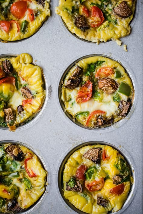 DIY healthy breakfast egg muffin cups using whatever veggies you have in your fridge. They're easy to make & perfect for reheating throughout the week! Breakfast Egg Muffin, Egg Muffin Cups Healthy, Walder Wellness, Eggs Cups, Savory Breakfast Muffins, Egg Muffins Breakfast Healthy, Keto Egg Muffins, Egg Muffins Healthy, Microwave Breakfast