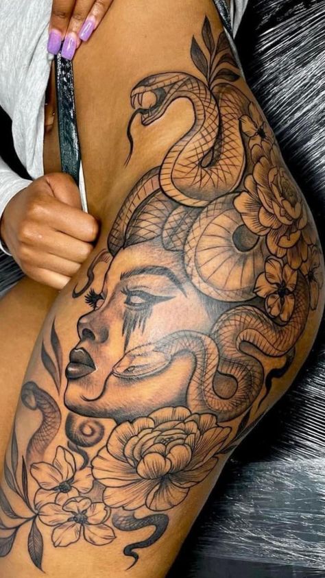 Cute Thigh Tattoos, Girl Thigh Tattoos, Medusa Tattoo Design, Hip Thigh Tattoos, Cute Hand Tattoos, Pretty Hand Tattoos, Hip Tattoos Women, Tattoos For Black Skin, Forearm Tattoo Women