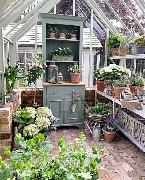 Sunroom Greenhouse, Cottage Garden Sheds, Garden Shed Interiors, Diy Greenhouse Plans, Outdoor Greenhouse, Lovely Sunday, Greenhouse Shed, Backyard Greenhouse, Greenhouse Plans