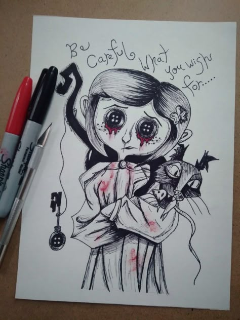 My Coraline drawing 😁 Tim Burton Art Coraline, Creepy Coraline Tattoo, Tim Burton Drawings Easy, Crush Art Drawings, Drawing Coraline, Caroline Drawing, Coraline Drawing Ideas, Coraline Drawing Easy, Coraline Art Drawings