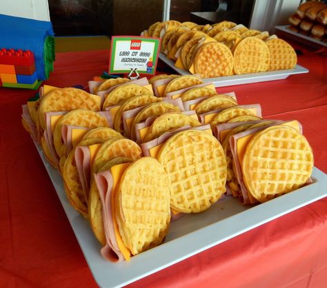 Lego Party Food: Lego My Eggo Sandwiches Lego Dinner Ideas, Lego Breakfast Ideas, Lego Land Party Ideas, Lego Birthday Food Ideas, Lego Birthday Snacks, Lego Birthday Party Food Ideas, Lego Birthday Food, Lego Themed Food, Lego Party Snacks