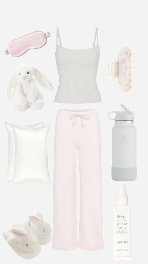 Pijamas Women, Cute Pjs, Outfit Inspo Casual, Trendy Outfits For Teens, Cute Lazy Outfits, Cute Lazy Day Outfits, Lazy Outfits, Lazy Day Outfits, Princess Outfits