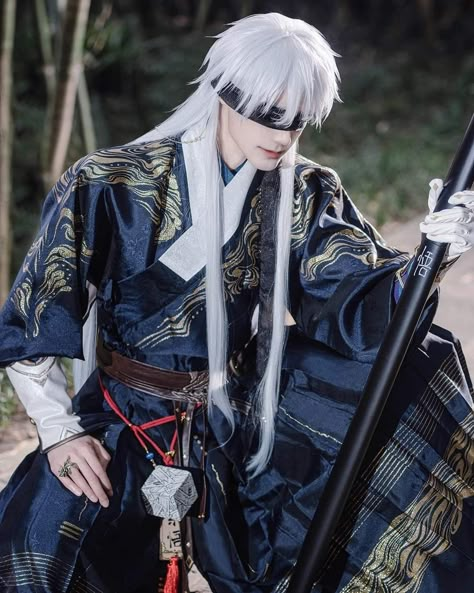 Chinese Man Art, Weian Vann, Hanfu Male, Cosplay Boy, Face Aesthetic, Male Cosplay, Human Poses, Amazing Cosplay, Japanese Boy