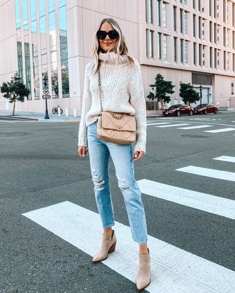 Sweater And Jeans, Thanksgiving Outfit Women, Quoi Porter, Stylish Fall Outfits, Amy Jackson, Fashion Jackson, Closet Inspiration, Fashion Blogger Style, Outfit Inspiration Fall