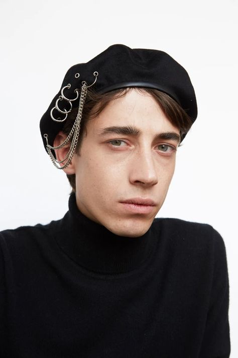 Mens Felt Hat, Headgear Fashion, Military Beret, Beret Men, Beret Black, Mens Beret, French Hat, Punk Chic, Coachella Looks