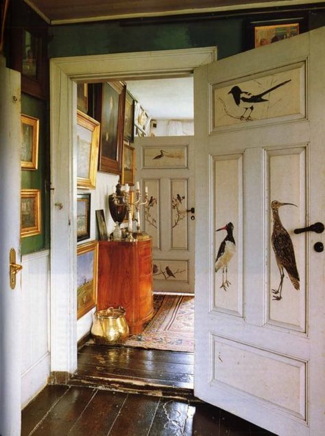 strange home interior with bird decor  #home decor Raised Panel Doors, Interiors Magazine, Open Door, World Of Interiors, Painted Doors, 인테리어 디자인, Panel Doors, Doterra, My Dream Home