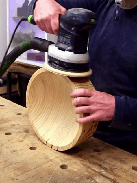 Super Simple Hack to Make a Wooden Bowl Without a Lathe Diy Wood Bowl, Wooden Bowls Decor Ideas, Wooden Bowls Diy, Wooden Bowls Decor, Lathe Woodworking Projects, Wooden Dinnerware, Large Wood Bowl, Handmade Wooden Bowls, Wood Bowls Carving