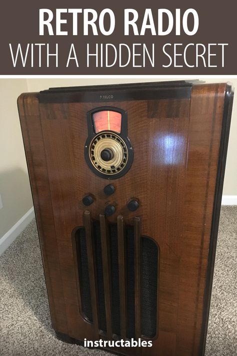 Old Radio Makeover, Old Radios Vintage, Vintage Radio Cabinet, Old Radio Vintage, Antique Radio Cabinet, 70s Radio Station, World Radio, 1940s Radio, Pocket Radio