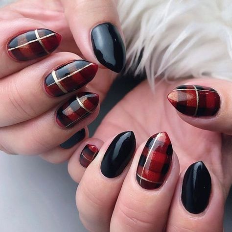 This design pairs a rich red base with a classic black plaid pattern, creating a timeless and sophisticated look perfect for fall. Fall Plaid Nails, Nail Tek, London Nails, Essie Gel, Plaid Nails, Short Almond, Nail Art Pen, Dotting Tool, Fall Plaid