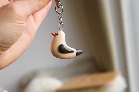 Cute Polymer Clay Keychain // Seagull // Bird Charm Figurine - Etsy Clay Seagull, Polymer Clay Seagull, Seal Clay Charm, Ceramic Seagull, Pigeon Keychain, Birdie Keychain, Clay Keychain, Silver Keychain, Bird Figurine