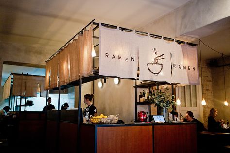 Ramen Bar Design, Small Japanese Ramen Shop, Japanese Ramen Shop Aesthetic, Japanese Ramen Restaurant Interior, Street Ramen Bar, Asian Cafe, Ramen House, Japanese Restaurant Interior, Asian Bistro