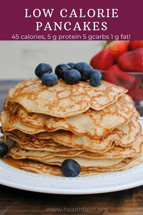 Low calorie pancake recipe. Delicious breakfast and healthy! Cottage cheese, oats, and egg whites! Low Calorie Pancake Recipe, Low Calorie Pancakes, Low Carb Low Calorie, Pancake Calories, Healthy Pancake Recipes, Low Calorie Breakfast, Chicken Healthy, Filling Food, Low Cal Recipes