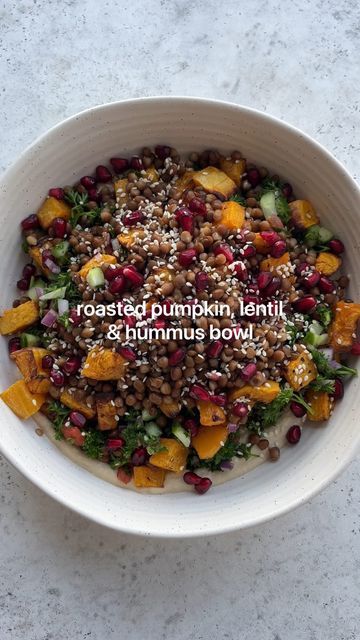 Tess Begg on Instagram: "The flavours in this nourish bowl👇🏼😛 Such an easy & delicious way to get in all those veggies! Here we have roast pumpkin, lentils, quinoa, tabouli style salad, pomegranate and sesame seeds over a bed of hummus.  If you haven’t checked out the series of my previous nourish bowl recipes, save this video for later and go watch!  Serves 2 bowls  Ingredients: 600g butternut pumpkin, peeled and diced Olive oil Salt and pepper 1 cup quinoa 1 bunch of parsley, finely chopped Handful fresh mint, finely chopped 1 tomato, finely diced 1/2 red onion, finely diced 1 cucumber, finely diced Juice from 1/2 lemon 200g hummus 420g can lentils, drained and rinsed 1/3 cup pomegranate seeds 1-2 tbsp sesame seeds  Preheat the oven to 200 degrees Celsius and add the pumpkin to a line Nourish Bowl Recipes, Cucumber Lemon Juice, Salad Pomegranate, Tess Begg, Quinoa Tabouli, Lentil Hummus, Veggie Bowls, Hummus Bowl, Nourish Bowl