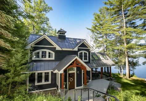 Ontario Cottages, Muskoka Cottage, Lake Houses Exterior, Cottage Exteriors, Lakeside Living, Lakeside Cottage, Cabin Exterior, River Cottage, Cottage Aesthetic