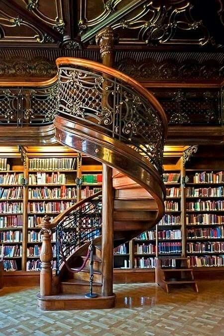 Stair Bookshelf, Extraordinary Architecture, Vogue Collection, Lots Of Books, Dream Library, Beautiful Library, Home Libraries, Secret Rooms, Library Ideas