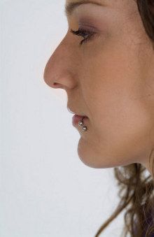 http://www.buzzle.com/articles/different-types-of-noses.html Different Types Of Noses, Types Of Noses, Nose Types, Homemade Garden Decorations, Human Anatomy Reference, Curved Nose, Human Body Temperature, Wide Nose, Face Anatomy