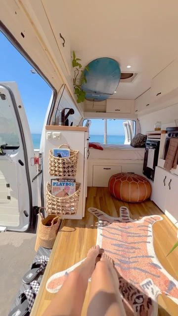 Camper Van Trip, Surf Van Life, Camper Vans Ideas, Travelling In A Van, Rv Van Life, Aesthetic Van Interior, Van Life Clothes, Van Life Interior Aesthetic, Camping Van Aesthetic