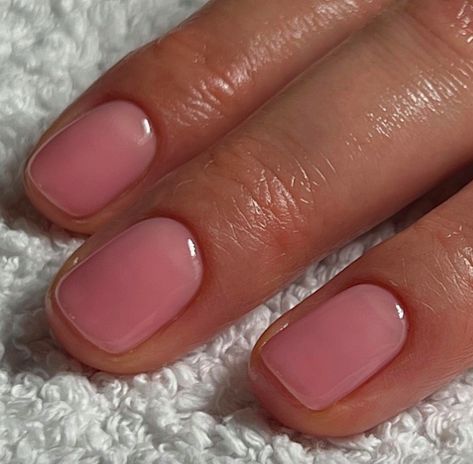 Minimalist Pink Nails, Rose Pink Nails, Pale Nails, Natural Nail Shapes, Korean Trends, Short Pink Nails, Pink Wedding Nails, Trendy Manicure, Blush Pink Nails