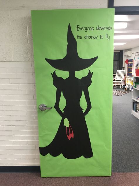 Wizard of Oz Classroom Door The Wizard Of Oz Door Decorations, Wizard Of Oz Door Decorations Classroom, Wizard Of Oz Decorations Ideas, Wizard Of Oz Classroom Door, Wizard Of Oz Bulletin Board Ideas, Wizard Of Oz Door Decorations, Wizard Of Oz Classroom Theme, Classroom Door Decorations Halloween, Wizard Of Oz Door