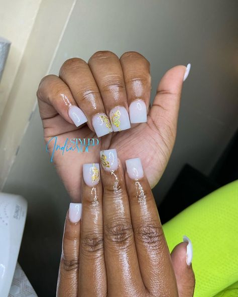 Cute Short Acrylic Nails For Birthday, Short Nails With Butterflies, Butterfly Short Nails, Short Butterfly Nails, Season Nails, Sweet Nails, Girly Acrylic, Cute Short Nails, Baddie Nails