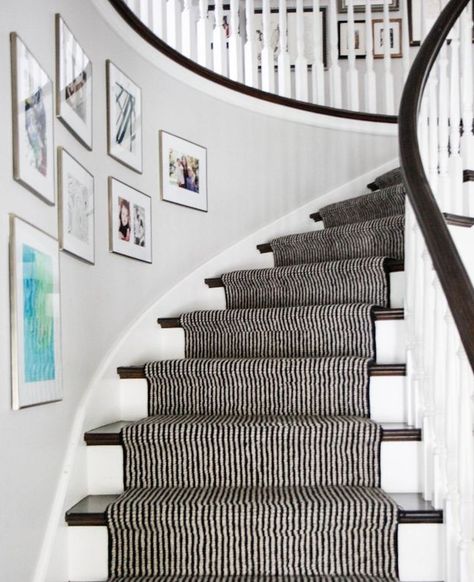 White Stairs With Runner, Stairs With Runner, Staircase Runner Ideas, Stair Runner Ideas, Black And White Stairs, Carpet Staircase, Black Stairs, White Stairs, Staircase Runner