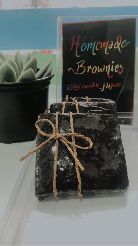 Individual Brownie Packaging, Individual Brownies, Bars Packaging, Packing Idea, Brownie Packaging, Mini Brownies, Box Brownies, Dessert Packaging, Packaging Ideas