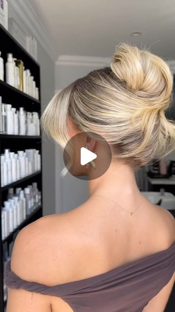 KYK HAIR CARE on Instagram: "How to get the ideal French twist using @kykhaircare   ✔️ Start with the “Snatch Me Brush” to gather all the hair up   ✔️ use an elastic with “KYK Bobby pins” once you create the twist to hold it in place   ✔️ Fan out curls and secure with regular bobby pins before setting with “Get Styling Working Hairspray” for a softer natural finish!   Beautifully done by @rubylarissahair 🫶🏻  #wedding #weddingideas #weddinghair #weddinghairstyles #updohairstyles #hair #hairstyle #hairstyles #hairvideo #hairtutorial #hairhack #fyp #hairtutorials #foryourpage #foryou #viral #howto #hairstyling #fypシ #hairstylist #hairs #hairtok #hairvideos" French Twist Updo Tutorial Long Hair, French Twist With Curls, Wedding Hair Twist, French Twist Wedding Hair, French Twist Tutorial, French Twist Updo, Updo Tutorial, French Twist Hair, Fabulous Hair