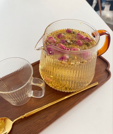 #tea #teatime #acupoftea #rose #glasses #aesthetic Glass Tea Pot Aesthetic, Loose Tea Aesthetic, Making Tea Aesthetic, Iced Tea Aesthetic, Teatime Aesthetic, Website Photoshoot, Rose Glasses, Glasses Aesthetic, Tea Aesthetic