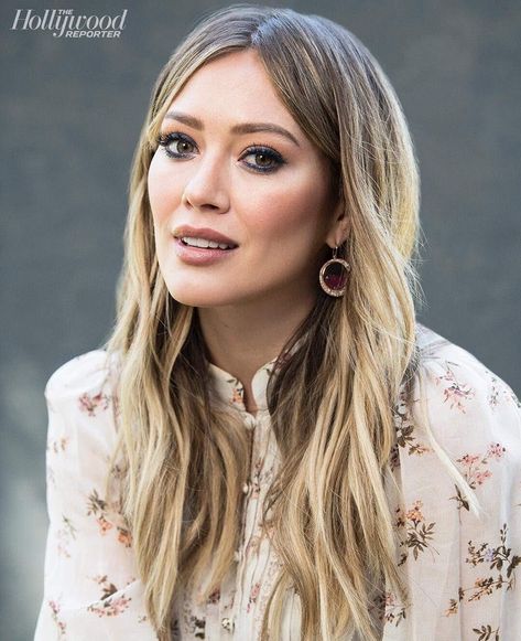 Hilary Duff Fashion, Hilary Duff Hair, Younger Hair, Hilary Duff Style, A Cinderella Story, Hillary Duff, Cinderella Story, Tyler Posey, Birthday Hair